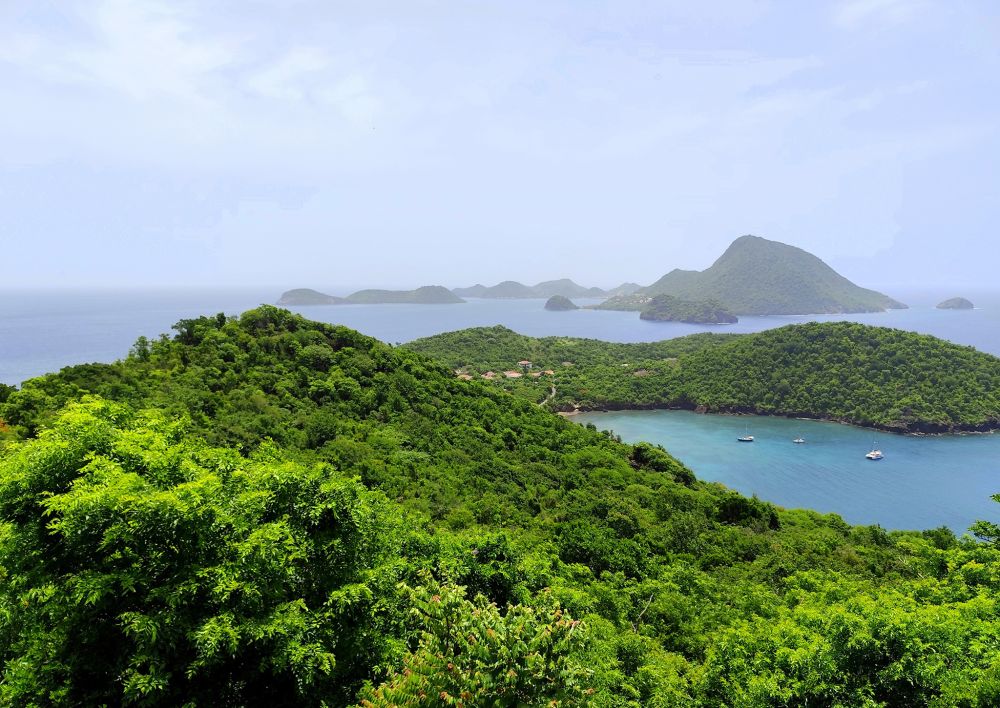 Un paysage magnifique en Guadeloupe, accessible depuis nos bungalows Un paysage magnifique en Guadeloupe, accessible depuis nos bungalows